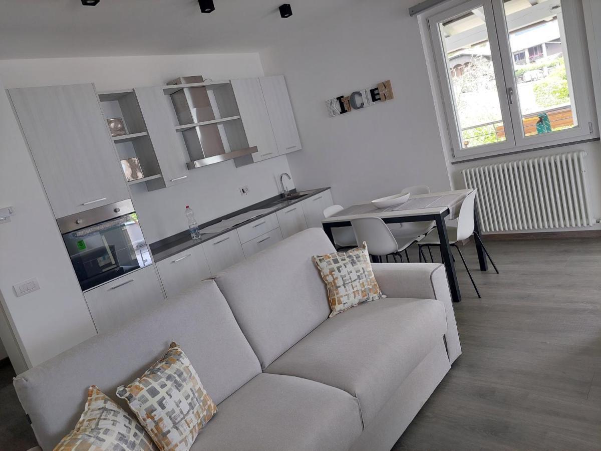 Casa Vacanze Perla Del Lago دومازو المظهر الخارجي الصورة
